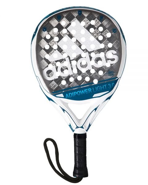 adidas Adipower Light 3.0 2021 är ett runt padelracket med fantastisk kontroll och härlig fart. Ett av våra val till bästa padelracket dam 2021. Används av Marta Ortega på WPT.