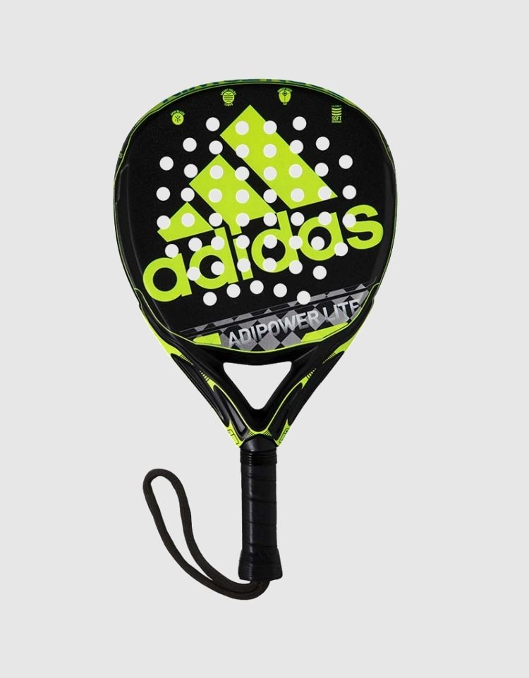 Adidas Adipower Lite 2021 är en mjukare och mer lättspelad version av den populära Adipower-modellen. Lite erbjuder en mjukare träffbild, men fortfarande med bra med kraft i slagen.