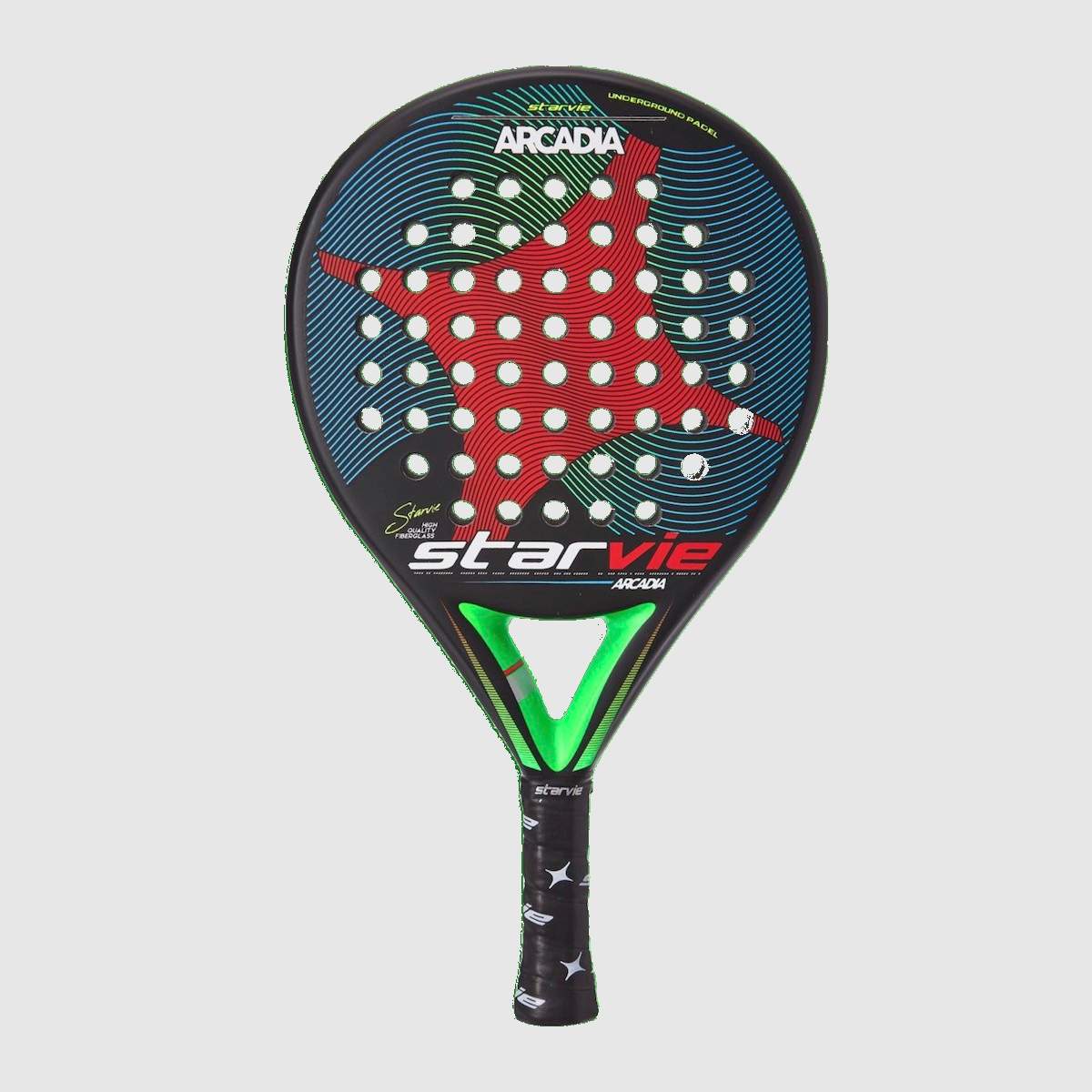 StarVie Arcadia 2021 är ett lättspelat padelracket som passar perfekt för nybörjare till sporten. Mjuk och förlåtande i bollträffen.