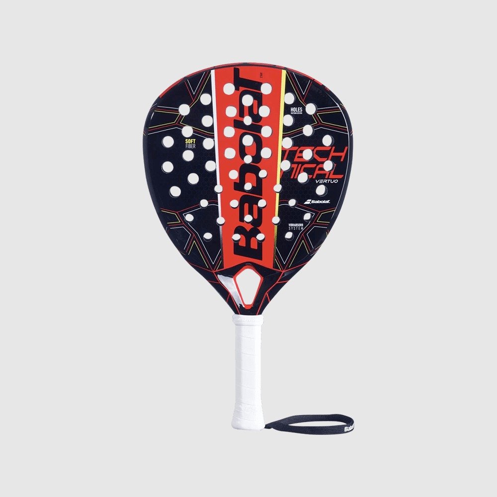 Babolat Vertuo Technical 2021 är ett diamantformat padelracket med hög balans och mjuk uppbyggnad. Riktar sig till nybörjare och motionärer och är ett perfekt första diamantracket.