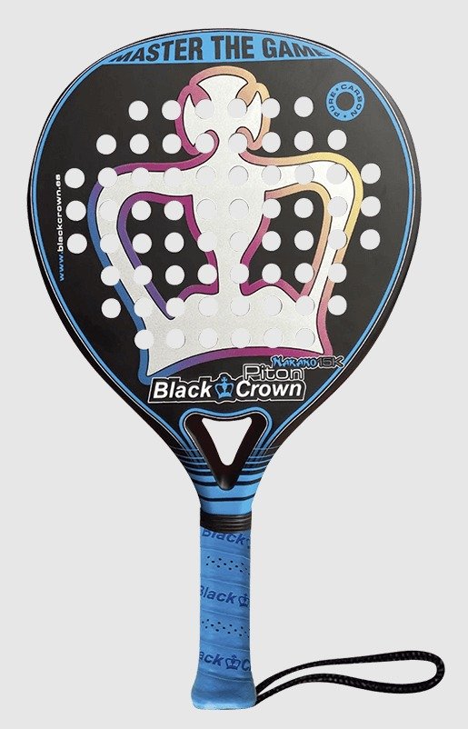 Black Crown Piton Nakano 15K 2021 är ett kraftfullt padelracket till ett riktigt bra pris.