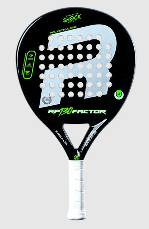 Royal Padel Factor 130 2021 är ett lättspelat och mjukare padelracket för nybörjare och motionärer. Ger dig bra kontroll i slagen och hjälper till att sätta fart på bollen.