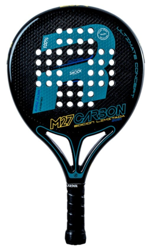 Royal Padel M27 Hybrid 2021 är ett rundformat padelracket med en utmärkt mix av kontroll och kraft i slagen. För både motionärer och tävlingsspelare.