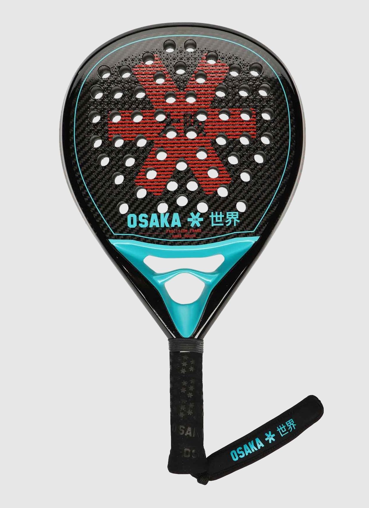 Osaka Pro Tour Power 2021 är ett droppformat padelracket med en hård kärna och yta, inriktat mot kraft och offensivt spel.
