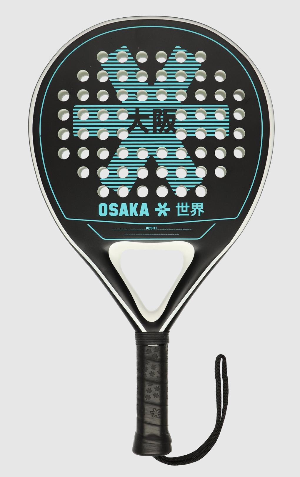 Osaka Vision Deshi 2021 är ett lättspelat padelracket som passar perfekt för nybörjare. Men sin mjuka uppbyggnad är det skonsamt och enkelt att få en bra träff med.