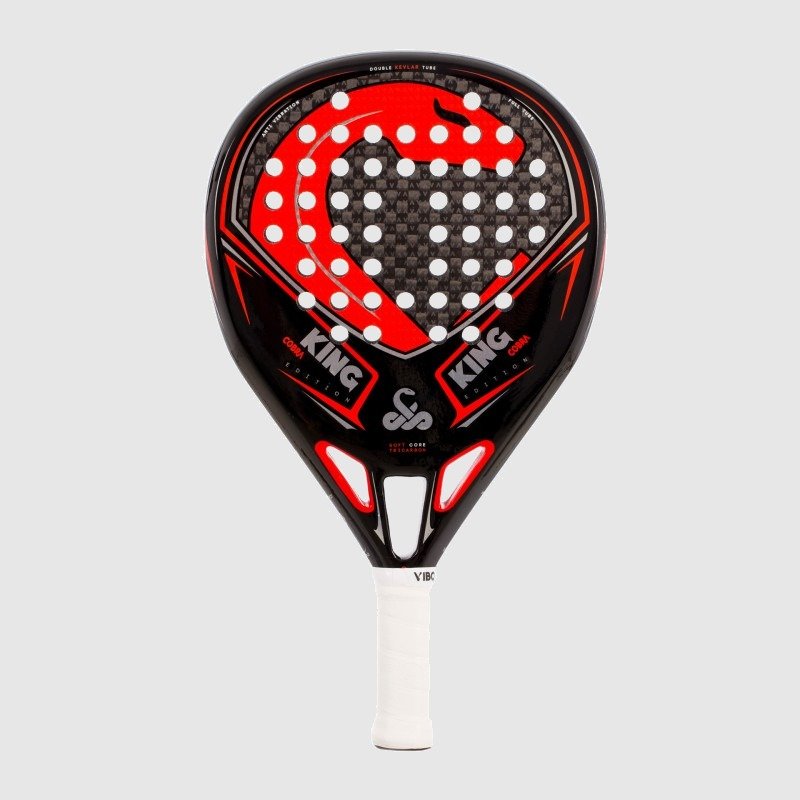 Vibor-A King Cobra Liquid Edition 2021 är ett diamantformat padelracket som riktar sig till den erfarna spelaren som vill ha kraftfulla slag med bra komfort.