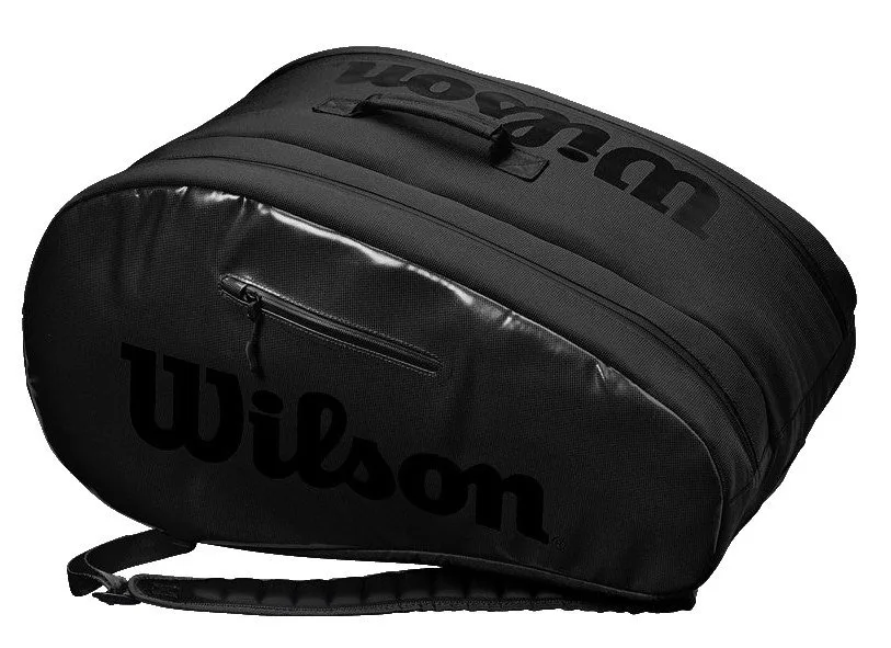 Wilson Padel Super Tour Bag är en padelväska som rabatterats under den stora mellandagsrean 2021 för padel.