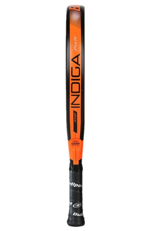 Bullpadel Indiga Power 2022 review, recension, omdöme. Detta racket är till för nybörjaren gillar att spela offensivt och avgöra bollarna.