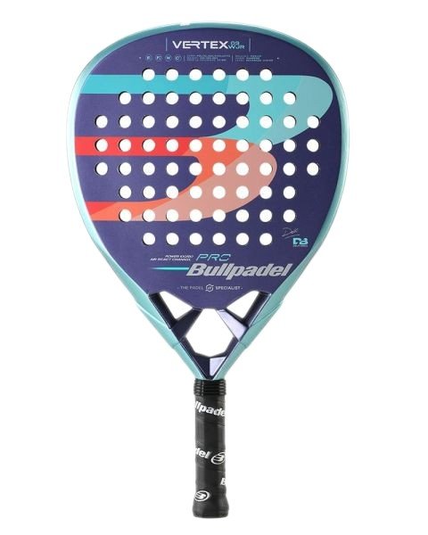 Bullpadel Vertex Junior Girl 2022 - Den lila versionen av det populära juniorracket från Bullpadel. Offensivt och rolligt att spela med.