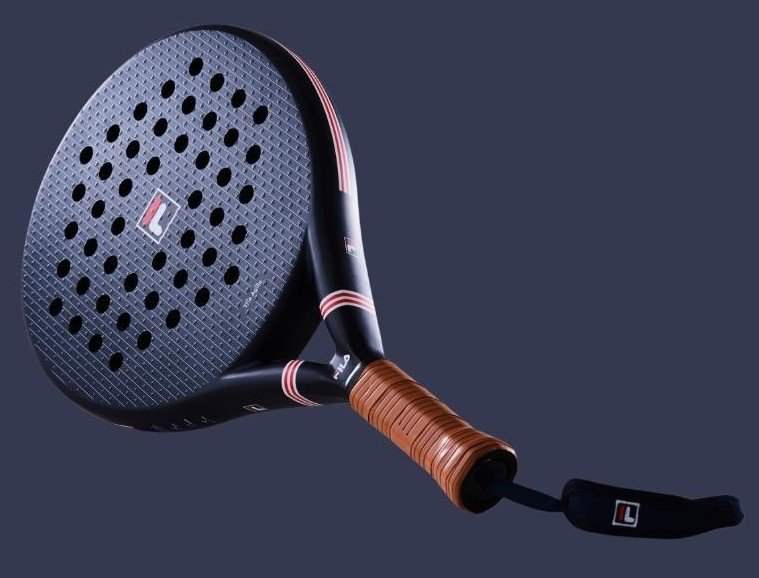 Fila The Agilis 2022 omdöme, test och betyg. Detta stilrena och lättspelade padelracket är en nyhet från FILA för 2022.