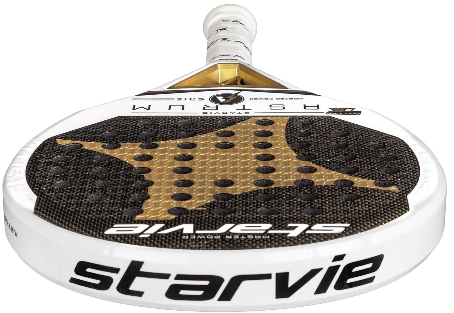 StarVie Astrum Eris 2022 guide, omdöm, betyg. Träffytan på denna modellen har teknologin Full Plane Effect som är en mönstrad yta för extra spin och skruv på bollen.