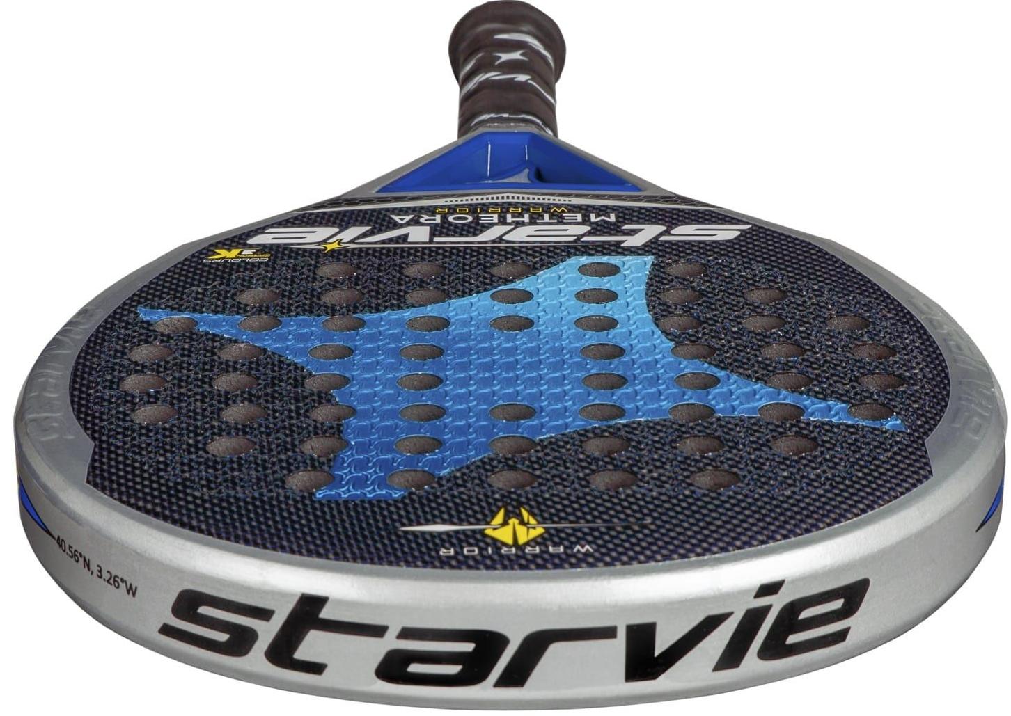 StarVie Metheora Warrior 2022 guide, review, omdöme. Bild som visar ytan på Metheora Warrior som har en struktur för bättre skruv och spin på bollen.
