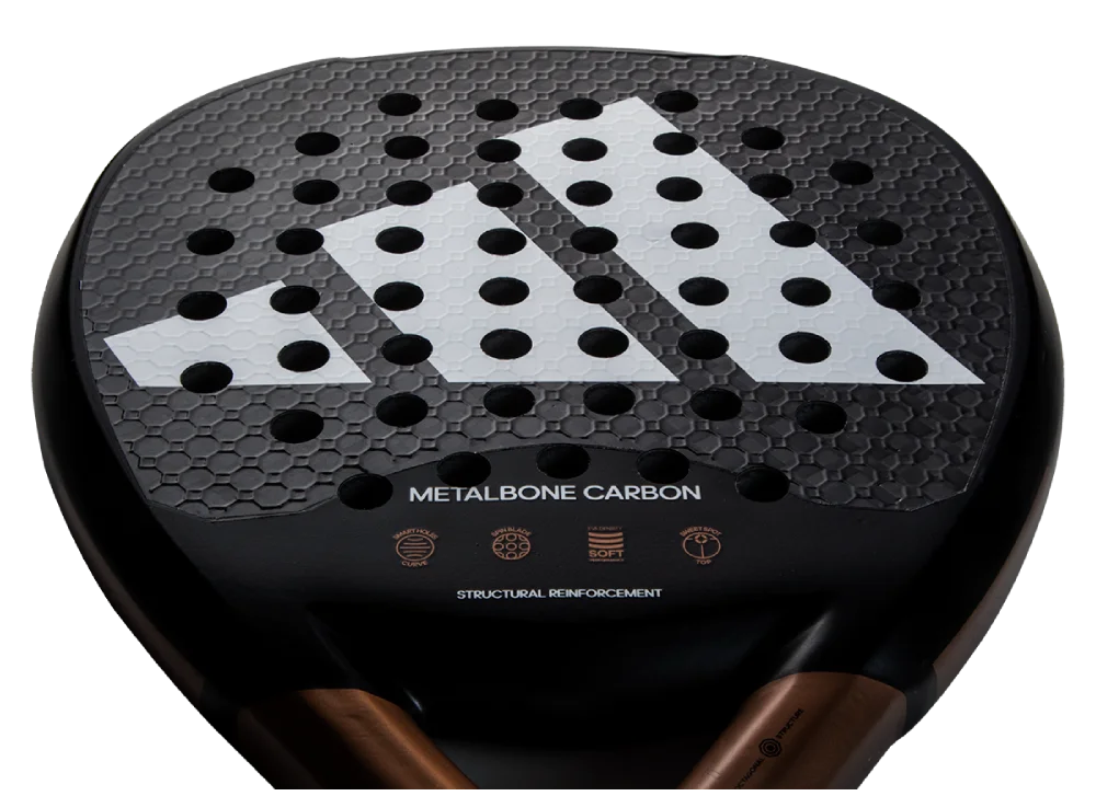 Ytan på padelracket Adidas Metalbone Carbon 2023.