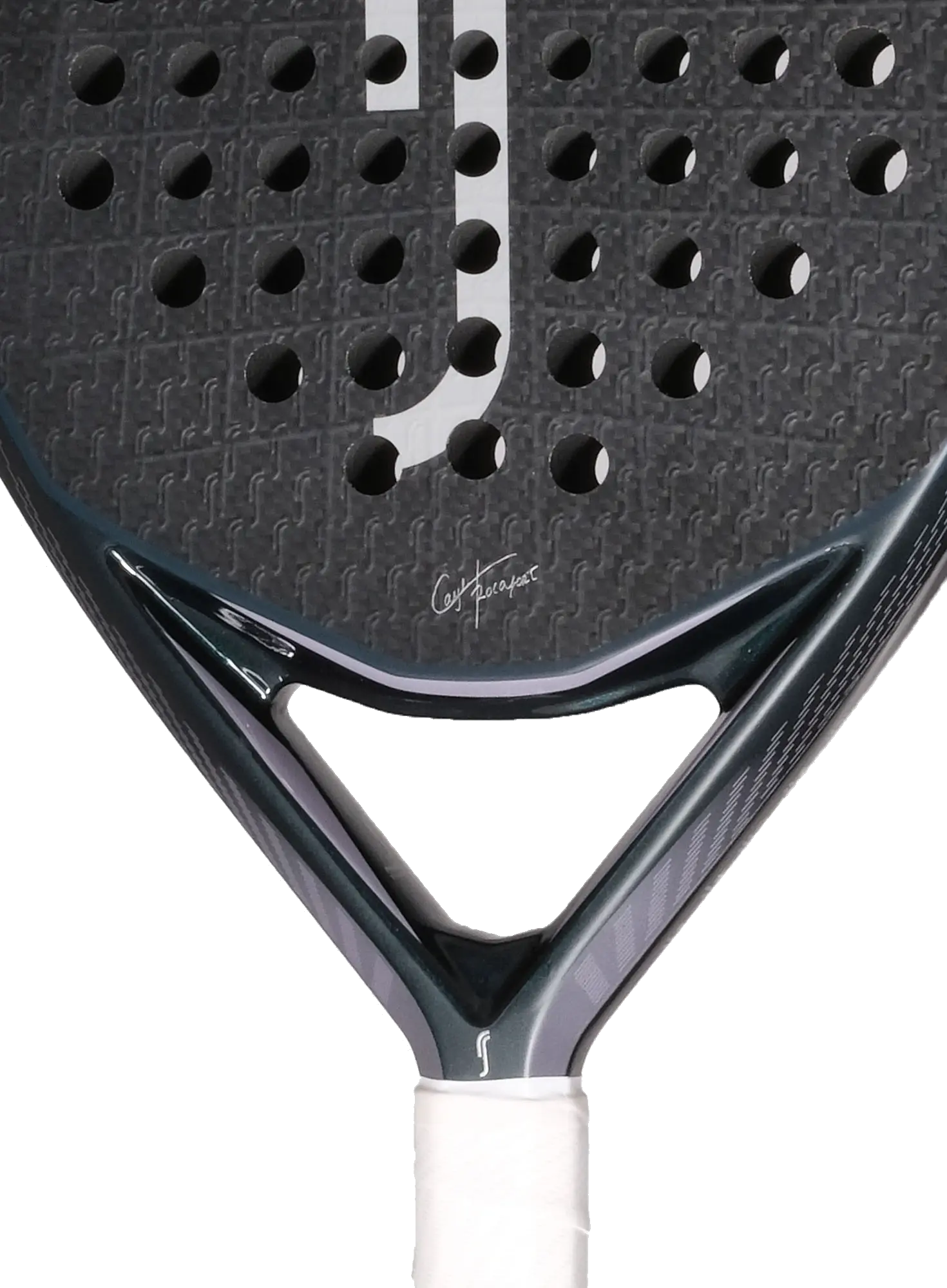 RS Padel Rialto Pro Caye recension, test, review. Ett allround och mångsidigt padelracket med stor felmarginal och härlig bollträff.