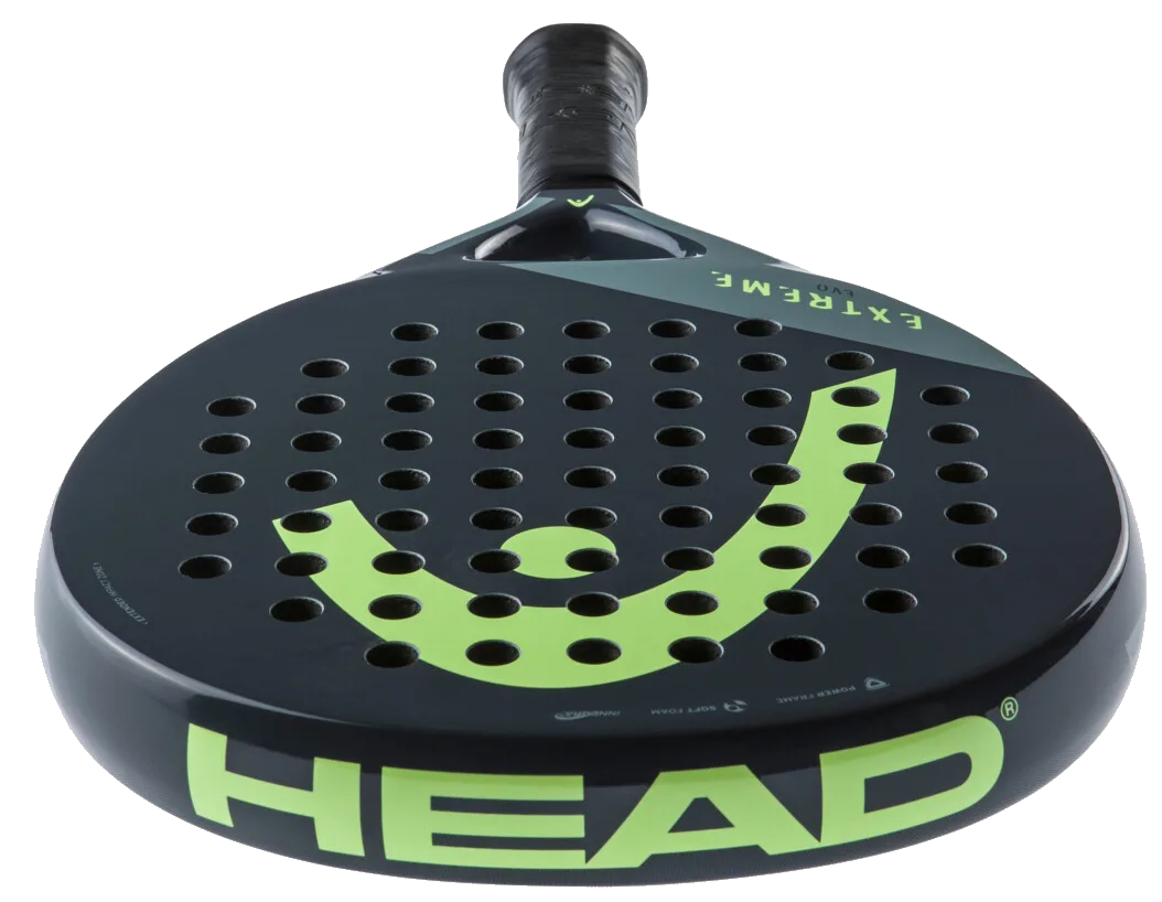 Slagytan på padelracket HEAD Evo Extreme 2024, den är slät och gjord av glasfiber.