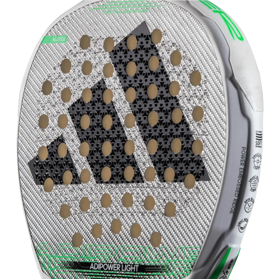 Adidas Adipower Light 2024 närbild på slagytan där man bland annat kan se 3D-strukturen för extra spin.