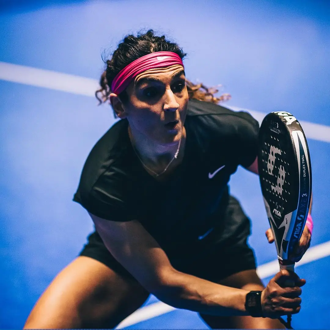 Barre Soleymani med sitt racket Stige AXE 3.
