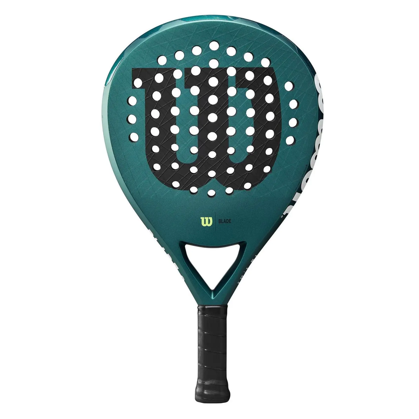 Wilson Blade Pro V3 är den franska damspelaren Alix Collonbons racket.