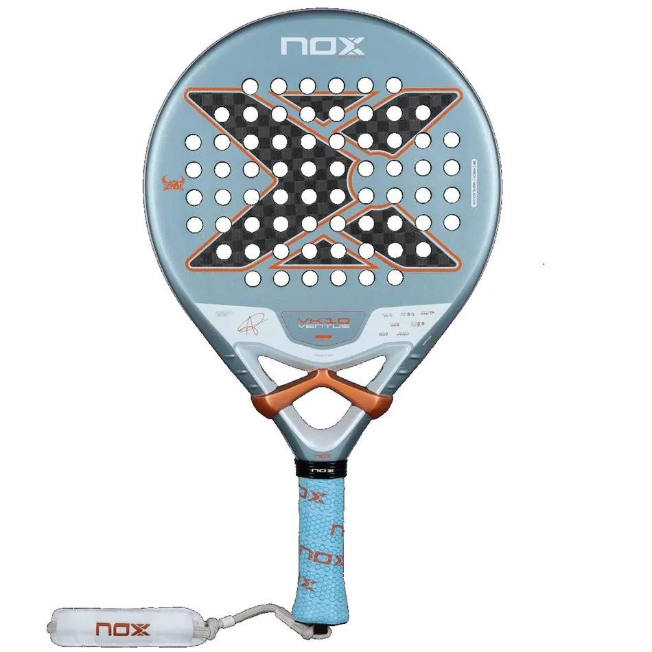 Nox VK10 Ventus Control 12K 2026 är Aranzazu Osoro racket under säsongen. Det är en kontrollinriktad modell med distinkta bollträffar.