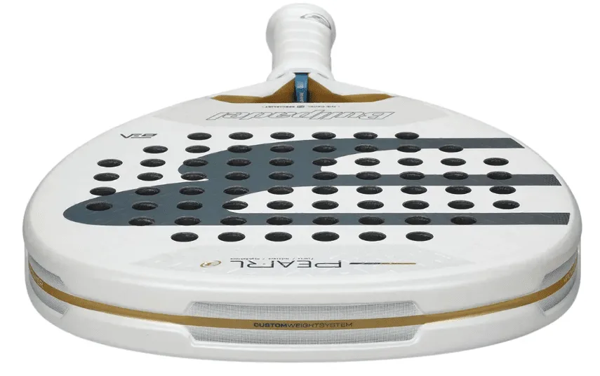 Bullpadel Pearl 2026 närbild på träffytan.