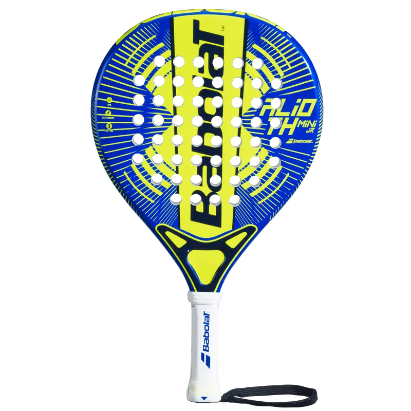 Babolat Alioth Mini Junior vinner kategorin &quot;för de minsta&quot; i vårt barn padelracket bäst i test. Den passar barn upp till 8 år och är lekande lätt att börja spela med.